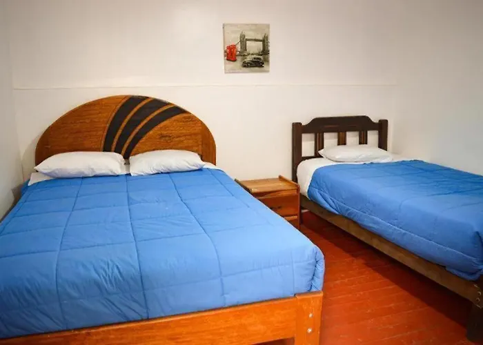Peru Plaza Hostel *